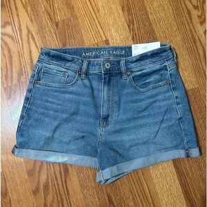 NWT American Eagle Mom Short Stretch Sz 6
